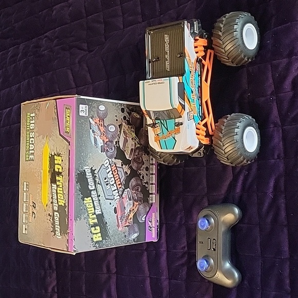 Remote Control Monster Truck NEW - Picture 11 of 16